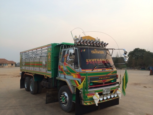 ขายรถดั้มสองเพลา 240นางฟ้าแท้สวยๆเดิมๆราคา1230000