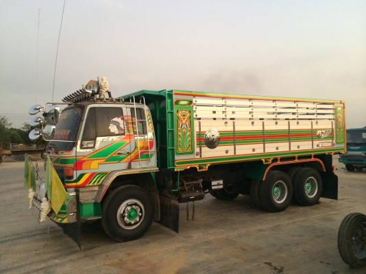 ขายรถดั้มสองเพลา 240นางฟ้าแท้สวยๆเดิมๆราคา1230000