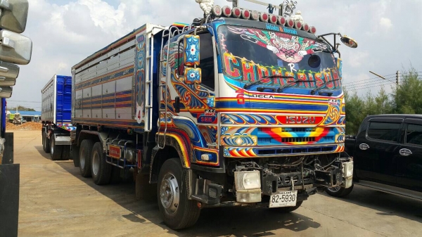 ขายรถดั้มสองเพลา 240นางฟ้าแท้สวยๆเดิมๆราคา1230000