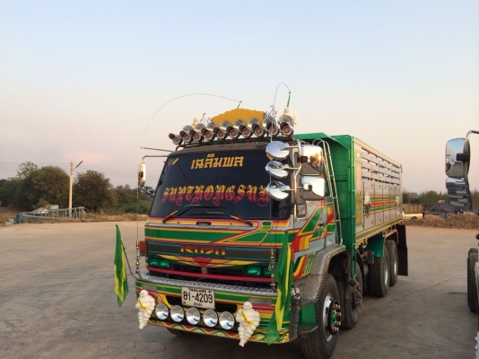 ขายรถดั้มสองเพลา 240นางฟ้าแท้สวยๆเดิมๆราคา1230000