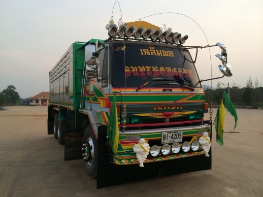 ขายรถดั้มสองเพลา 240นางฟ้าแท้สวยๆเดิมๆราคา1230000