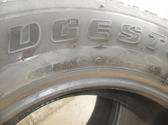 ยาง BRIDGESTONE 205R16 ปี11 ผ้าใบ8ชั้น สวยๆ 4 เส้น ราคา 3300 บาท ยาง BRIDGESTONE 205R16 ปี11 ผ้าใบ8ชั้น สวยๆ 4 เส้น ราคา 3300 บาท