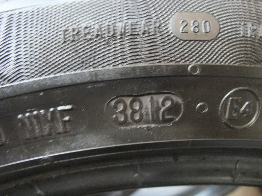 ยาง continental 195/50/16 ปี 12