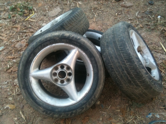 แม็กขอบ 15 กว้าง 8 นิ้ว ใส่ได้ทั้ง 4รู100 และ 4รู114 rพร้อมยาง