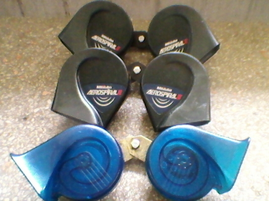 ถูก!!แตรนอกล้วนๆ เสียงลั่นๆ สวยทุกคู่ ใช้งานได้หมด ไร้รอยแตกหัก!!