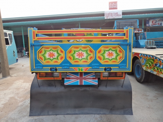 ขายรถดั้ม975000บาทรถอีซูซุ6ล้อดั้มร็อกเครื่อง195แรงสวยพร้อมใช้งาน(จัดไฟแนนท์ได้)