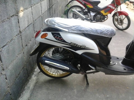 Fino ปี 54 ท่ออาร์ม สีขาว ดำ ล้อขอบทอง รถสวย เบาะใหม่ เครื่องเดิมแน่นๆ เอกสารครบ ท้าพิสูจน์ ลองขับได้จ้า Fino ปี 54 ท่ออาร์ม สีขาว ดำ ล้อขอบทอง รถสวย เบาะใหม่ เครื่องเดิมแน่นๆ เอกสารครบ ท้าพิสูจน์ ลองขับได้จ้า