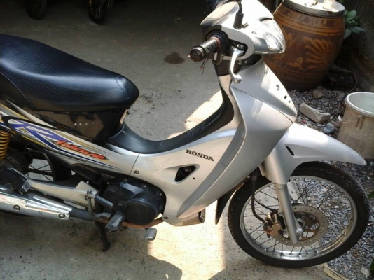 Wave 125 r ปี 49 กุญแจใหญ่ สีเทา รถบ้าน เครื่องเดิม แน่นๆ ชุดสีสวย เอกสารครบ Wave 125 r ปี 49 กุญแจใหญ่ สีเทา รถบ้าน เครื่องเดิม แน่นๆ ชุดสีสวย เอกสารครบ