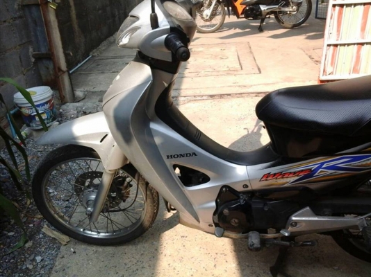 Wave 125 r ปี 49 กุญแจใหญ่ สีเทา รถบ้าน เครื่องเดิม แน่นๆ ชุดสีสวย เอกสารครบ Wave 125 r ปี 49 กุญแจใหญ่ สีเทา รถบ้าน เครื่องเดิม แน่นๆ ชุดสีสวย เอกสารครบ