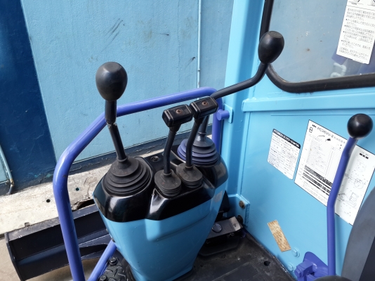 ขาย รถขุด KOMATSU รุ่น PC38UU-2- แทร็กเหล็ก   มือสองญี่ปุ่น