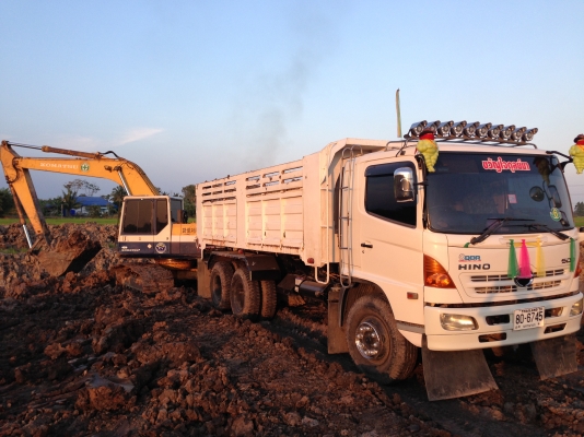 ขาย HINO MEGA ปี 48 สภาพสวยพร้อมใช้ เจ้าของขายเอง 081-4283210 ขาย HINO MEGA ปี 48 สภาพสวยพร้อมใช้ เจ้าของขายเอง 081-4283210