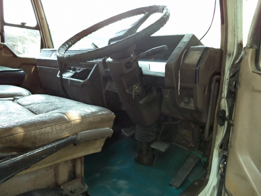 ขายด่วน fuso ปี2533 มือเดียวออกห้างสภาพพร้อมใช้งาน