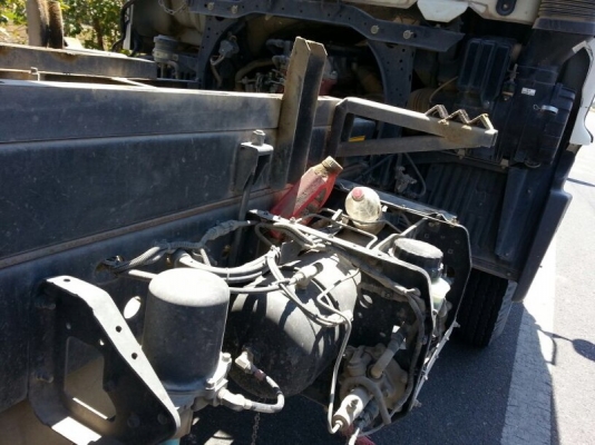 รถฮีโน่  6 ล้อ FC9J  150 แรงม้า.  ปี 55   ( รถวิ่ง 58,xxx กม. )   สนใจติดต่อ 081 - 6079515