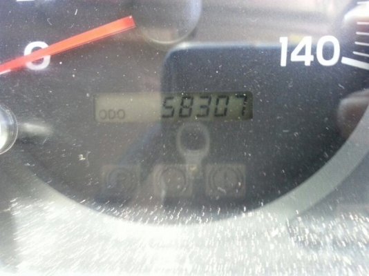 รถฮีโน่  6 ล้อ FC9J  150 แรงม้า.  ปี 55   ( รถวิ่ง 58,xxx กม. )   สนใจติดต่อ 081 - 6079515