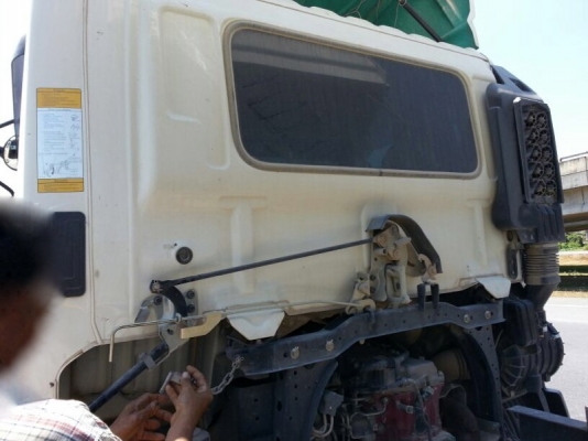 รถฮีโน่  6 ล้อ FC9J  150 แรงม้า.  ปี 55   ( รถวิ่ง 58,xxx กม. )   สนใจติดต่อ 081 - 6079515