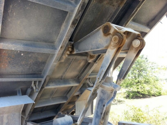 รถฮีโน่  6 ล้อ FC9J  150 แรงม้า.  ปี 55   ( รถวิ่ง 58,xxx กม. )   สนใจติดต่อ 081 - 6079515