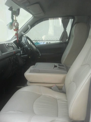 ขาย TOYOTA commuter d4d 2.5 รถบ้าน เจ้าของขายเองปี2008