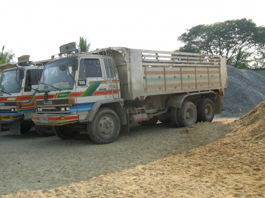 ISUZU ROCKY 175 สิบล้อ 2 เพลา พร้อมดั๊ม