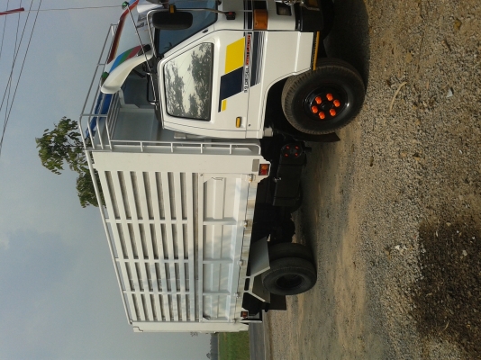 ขายหกล้อกลางดั้มเกษตรสภาพสวยๆ