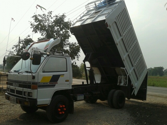 ขายหกล้อกลางดั้มเกษตรสภาพสวยๆ