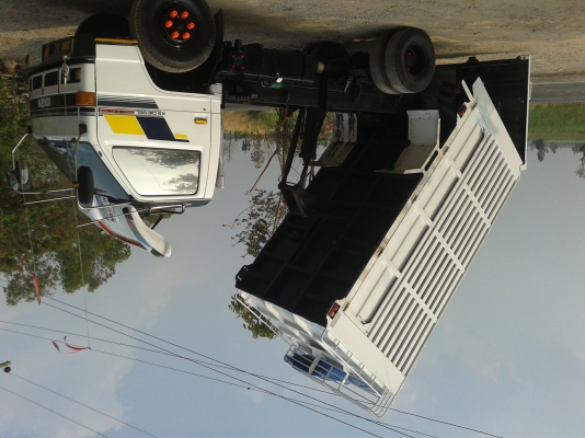 ขายหกล้อกลางดั้มเกษตรสภาพสวยๆ