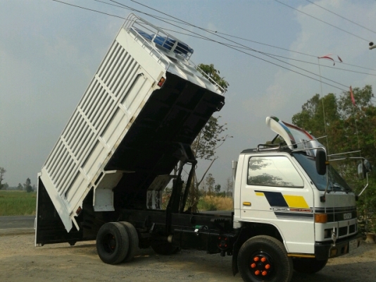 ขายหกล้อกลางดั้มเกษตรสภาพสวยๆ