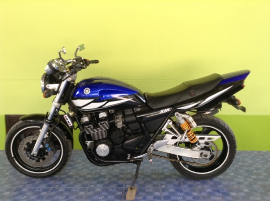 ธารนนทบุรี//ขาย yamaha xjr400 ปี2003 รถสวยเครื่องดีมากๆครับ ราคา75,000บาท  อินวอยท์แท้+ส.พ.ม+พ.ร.บ