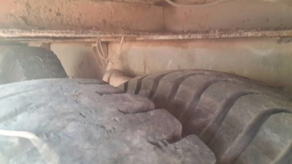 รถอีซูซุ 10 ล้อ ท้ายลาด  240 แรงม้า.  ( *  ไม่มีเล่มทะเบียน. )  สนใจติดต่อ 081 - 6079515