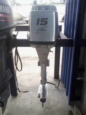 ขายเครื่องยนต์เรือ Honda BF15 มือสองญี่ปุ่น