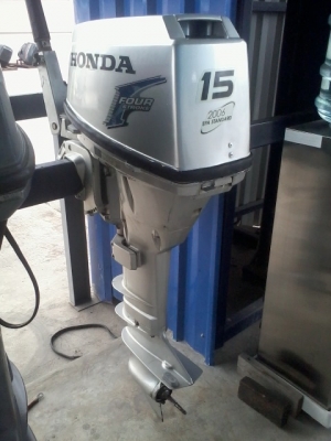 ขายเครื่องยนต์เรือ Honda BF15 มือสองญี่ปุ่น