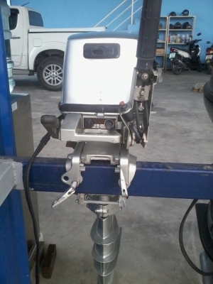 ขายเครื่องยนต์เรือ Honda BF15 มือสองญี่ปุ่น