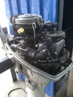 ขายเครื่องยนต์เรือ Honda BF15 มือสองญี่ปุ่น