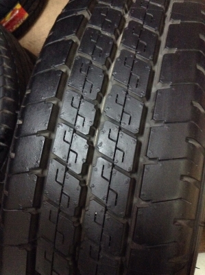 ขายล้อกะทะพร้อมยางป้ายแดง215 70 15 กรบะดีแม็ก ถูกๆ