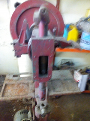 เครื่องย้ำผ้าเบรคผ้าครัช