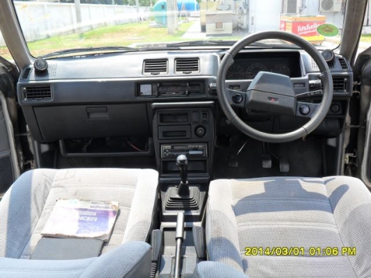 ขายรถมิตซูแชมป์สปอร์ต 3 ประตู ปี92 เครื่องเดิม1.5 เกียร์ธรรมดา ภายในสวยเดิมๆ สะอาดๆ ผ้าหลังคาสะอาด แอร์เย็นๆ คอมแอร์ใหม่ ตัวถังบางๆ แห้งๆ เดิม ไม่เคยทำสี หน้า-หลังเดิมมาก รถขับดีมาก มือเดียวป้ายแดง สมุดคู่มืออยู่ครบ ภาษี57 พร้อมใช้มากครับ ขายถูกครับ