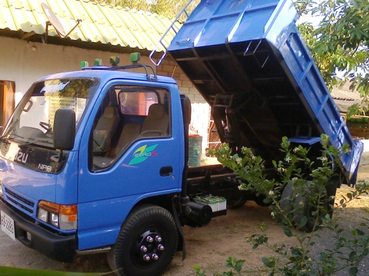 เสี่ยใหญ่ใจถึง เชียงราย มัดจำกางอากาศแล้วคับ เปลี่ยงแปลงจะแจ้งให้ทราบ NPR 120แรงห้างแท้ปี39 หัวการ์ตูน รถสวยจริงๆคับ เครื่องเกียร์แน่นดีมากไม่มีเยิ้ม คัชชีสวยหมุดครบทุกตัว  ช่วงล่าง