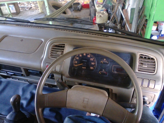 เสี่ยใหญ่ใจถึง เชียงราย มัดจำกางอากาศแล้วคับ เปลี่ยงแปลงจะแจ้งให้ทราบ NPR 120แรงห้างแท้ปี39 หัวการ์ตูน รถสวยจริงๆคับ เครื่องเกียร์แน่นดีมากไม่มีเยิ้ม คัชชีสวยหมุดครบทุกตัว  ช่วงล่าง