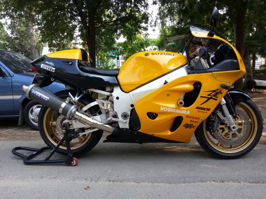 ขาย 2 คัน gsxr 750srad ทะเบียน 168000 superfour 2 ท่อคู่เเต่งเต็มๆ สรรพสามิตร 88500