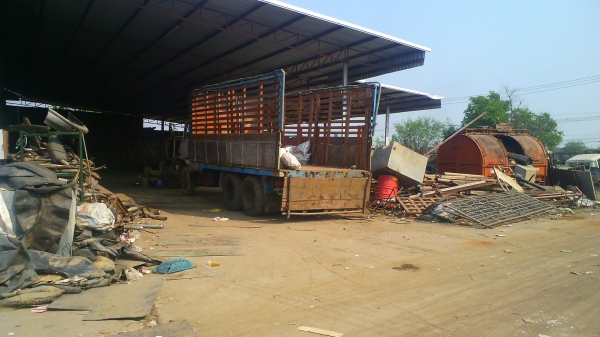 สิบล้อ HINO KT920 รถใช้งานปกติดี มีทะเบียน ลดราคารับซัมเมอร์ จากปกติ 450,000 บาท.