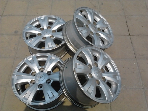 Max 6รู ขอบ16 Triton เดิมๆ ชุดละ 3800 Max 6รู ขอบ16 Triton เดิมๆ ชุดละ 3800