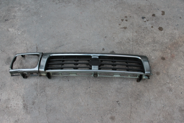 กระจังหน้า SURF