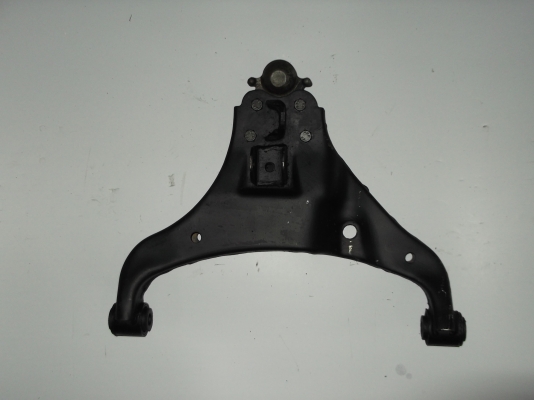 ปีกนก ISUZU รุ่น D-MAX ล่าง 2WD