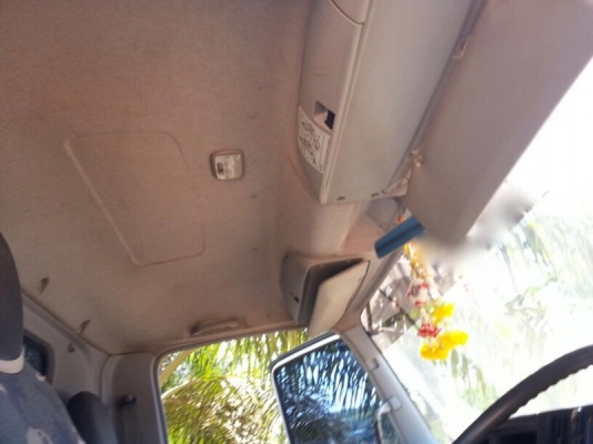 รถอีซูซุ 6 ล้อดั้ม FRR  210 แรงม้า. ปี 53  ( รถวิ่ง 15x,xxx กม. )  สนใจติดต่อ 081 - 6079515