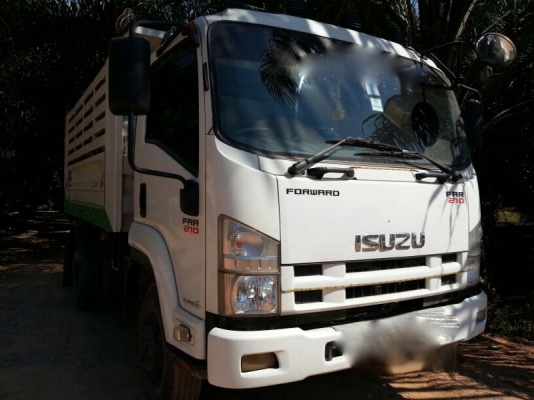 รถอีซูซุ 6 ล้อดั้ม FRR  210 แรงม้า. ปี 53  ( รถวิ่ง 15x,xxx กม. )  สนใจติดต่อ 081 - 6079515