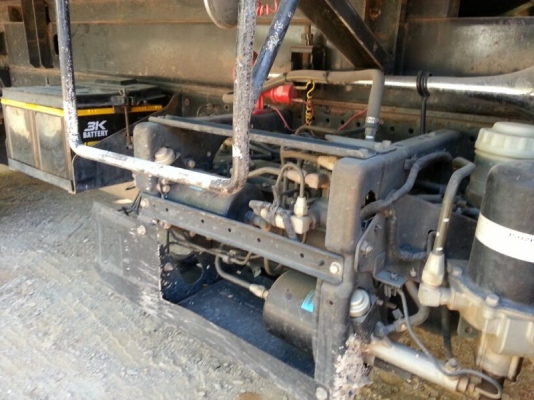 รถอีซูซุ 6 ล้อดั้ม FRR  210 แรงม้า. ปี 53  ( รถวิ่ง 15x,xxx กม. )  สนใจติดต่อ 081 - 6079515