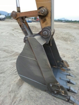 รถแบคโฮ  CAT  320D   ( รถทำงาน 3,1xx ซม. )    สนใจติดต่อ 081 - 6079515