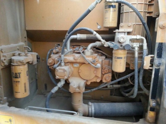 รถแบคโฮ  CAT  320D   ( รถทำงาน 3,1xx ซม. )    สนใจติดต่อ 081 - 6079515