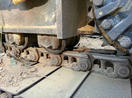 รถแบคโฮ  CAT  320D   ( รถทำงาน 3,6xx ซม. )   ( รถสวย. )  สนใจติดต่อ 081 - 6079515