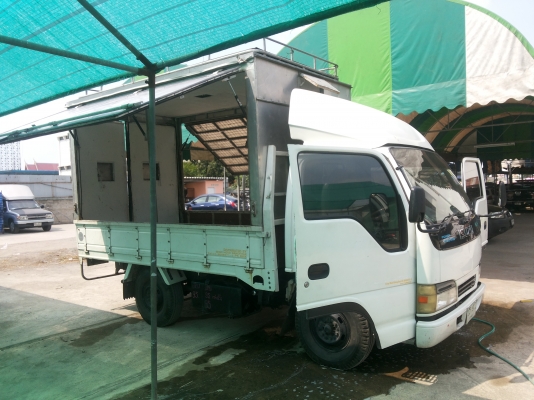 ขาย Isuzu NKR บรรทุก4ล้อเล็ก