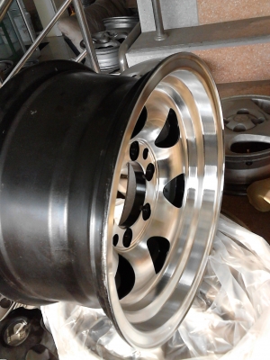ขาย MAG 15 X 7.5 4 WD. ติดต่อ.081-427-3941 ขาย MAG 15 X 7.5 4 WD. ติดต่อ.081-427-3941